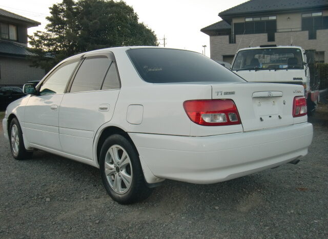 
								Toyota Carina full									