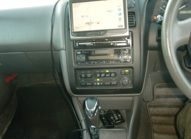 
								Toyota Carina full									
