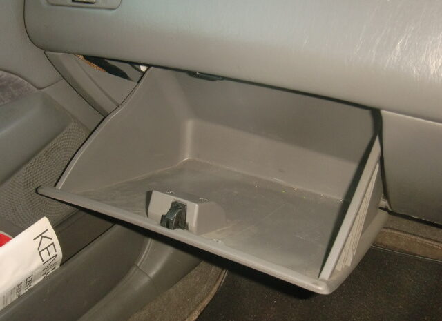 
								Toyota Carina full									