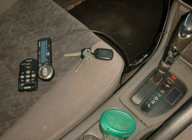 
								Toyota Carina full									