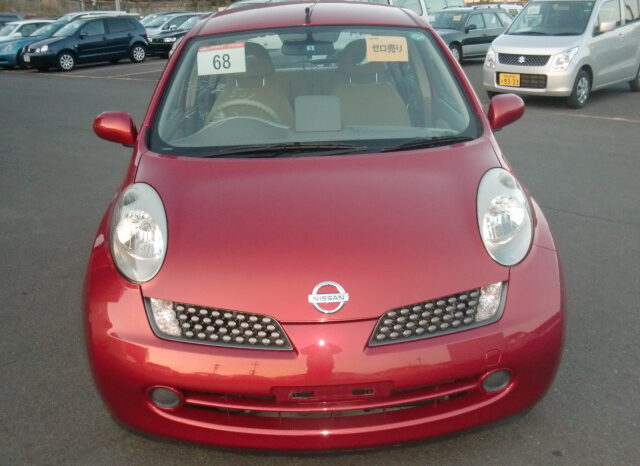 
								Nissan March full									