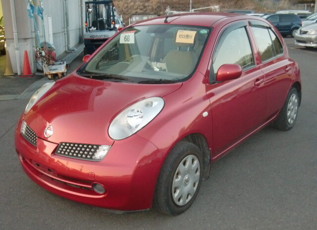 
								Nissan March full									