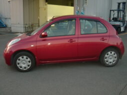 
										Nissan March full									