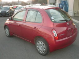 
										Nissan March full									