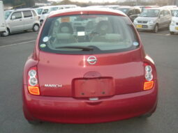 
										Nissan March full									