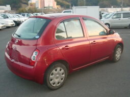 
										Nissan March full									