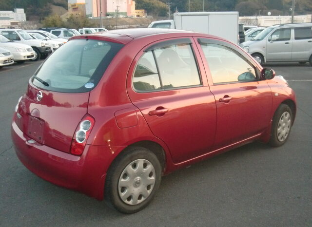 
								Nissan March full									