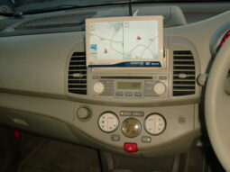 
										Nissan March full									