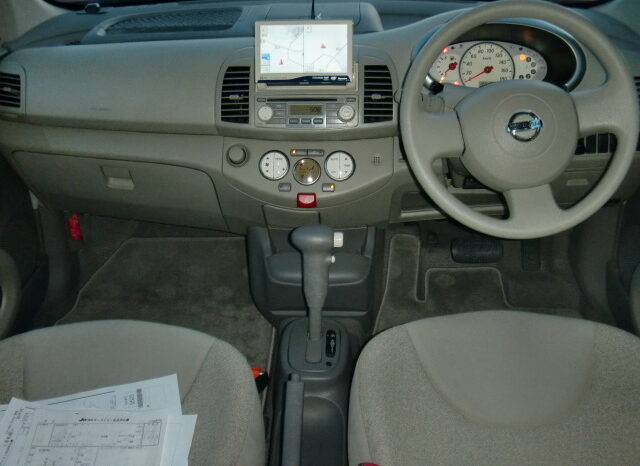
								Nissan March full									