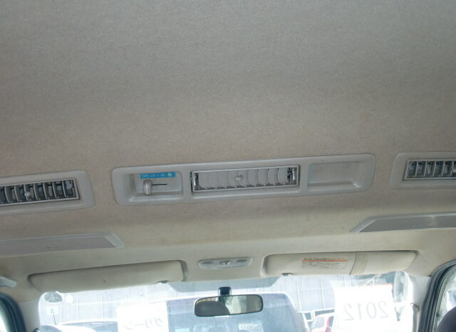 
								Toyota Regiearth van full									