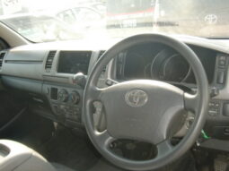 
										Toyota Regiearth van full									